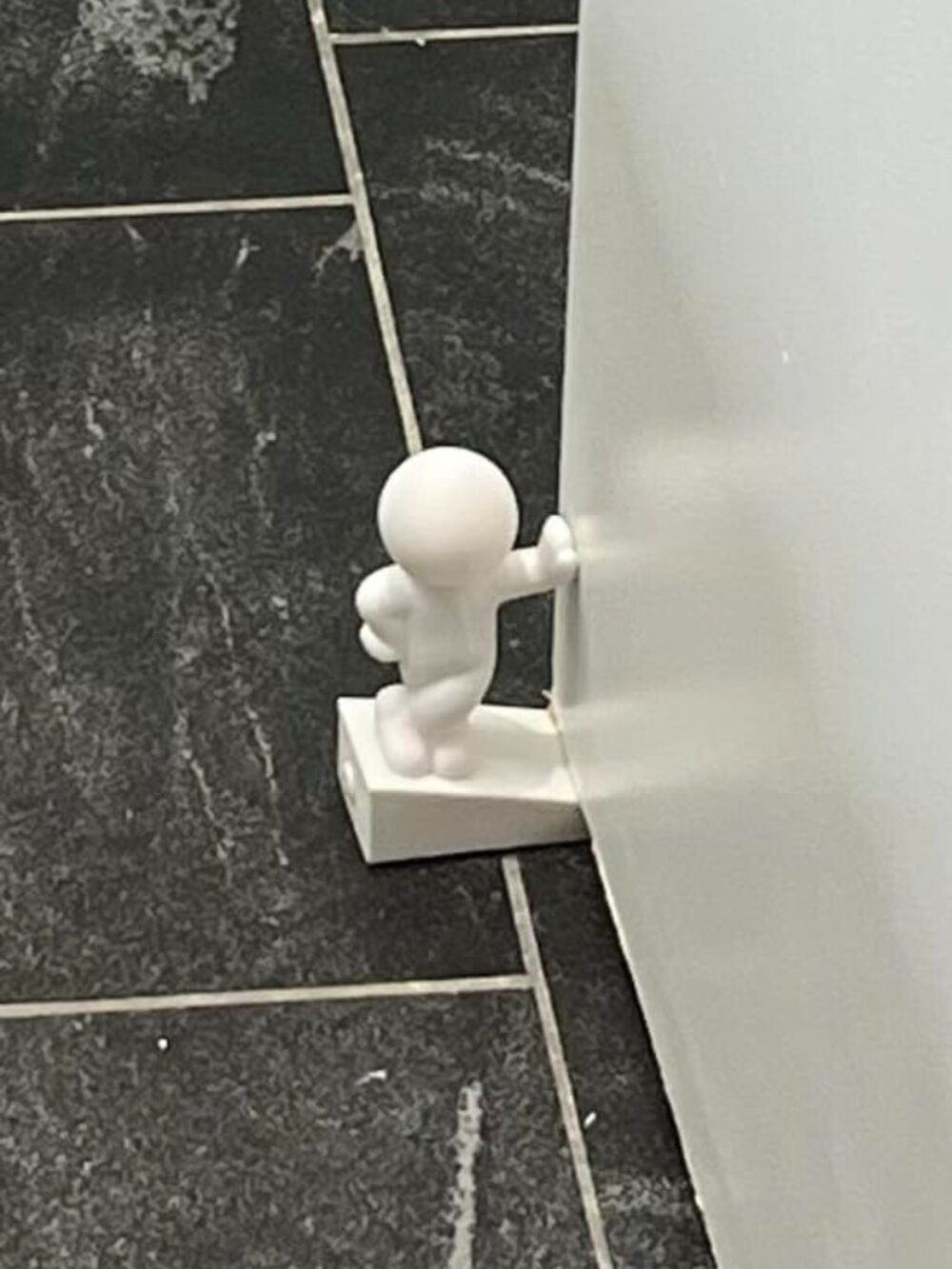 crew of 3 little guys to keep the door open